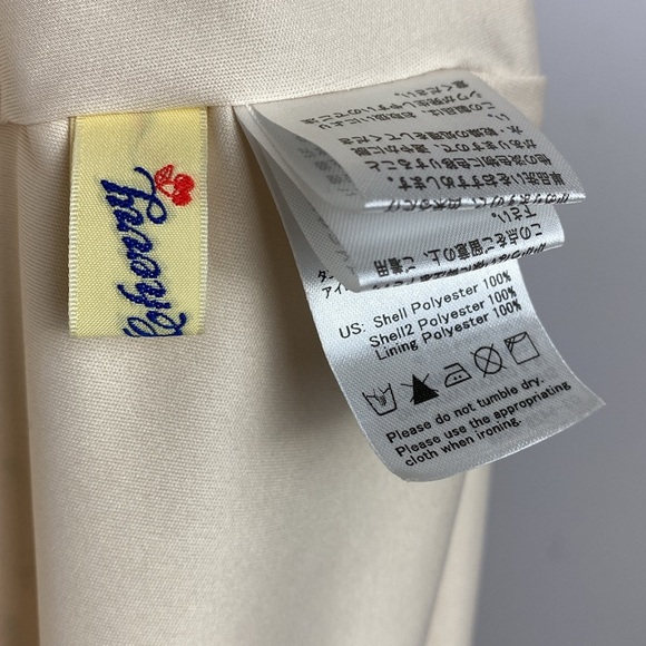 FINT Cherry Flowy A line Skirt front pockets size medium - Picture 9 of 9